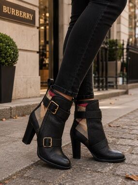 Burberry Women’s Belted Buffalo Leather Ankle Boots Nova Check Heels Size 39